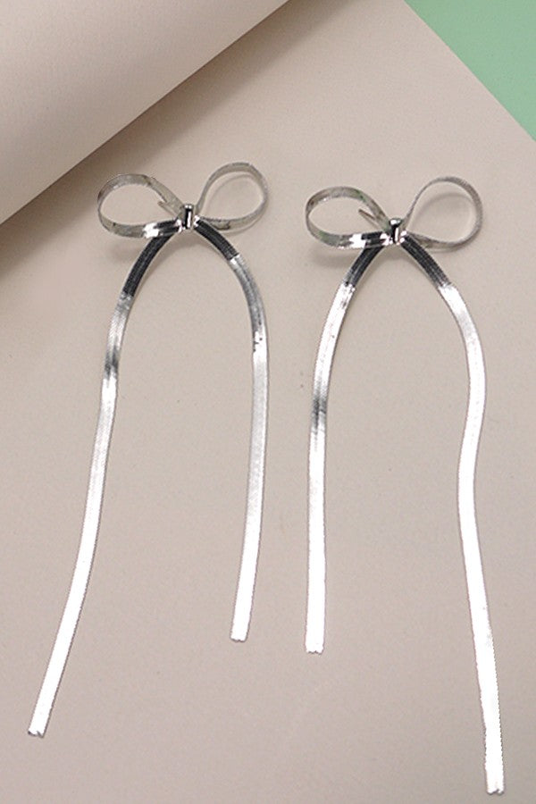 Snake Chain Long Bow Earrings